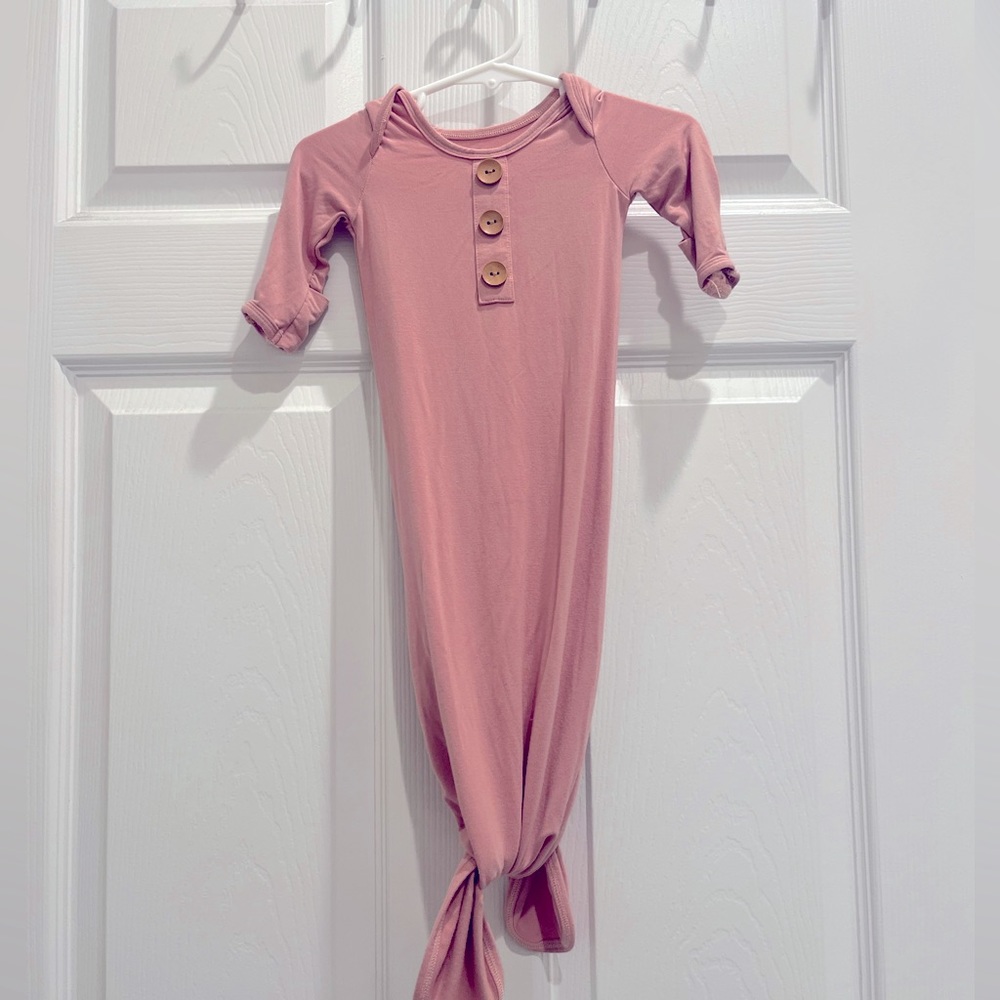 Caden Lane Bamboo Knotted Gown